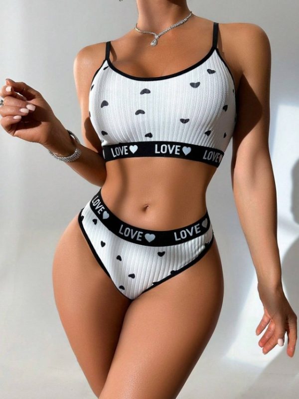 SHEIN Conjunto de lencería deportiva para mujer con estampado de corazones elegante de brasier y panty - Image 2