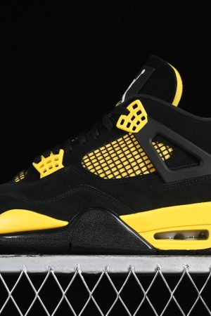 Nike Air Jordan 4 Retro Negro/Amarillo para Hombre - Zapatillas de Baloncesto